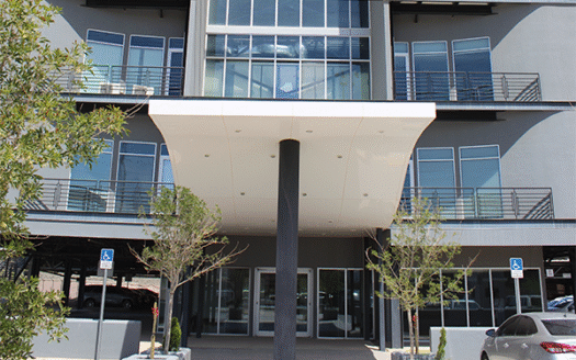 Renta de Oficina en Torre Alpha 3er Piso – Campos Elíseos.