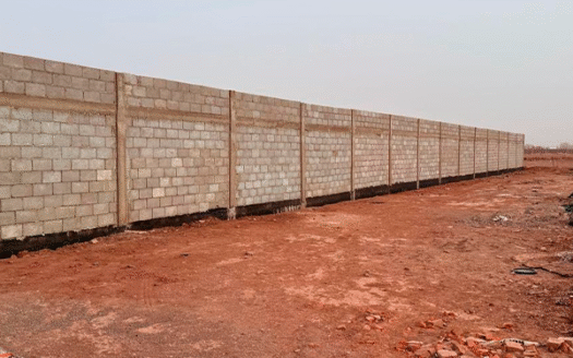 Renta de Terreno Bardeado en Camino Viejo a Zaragoza