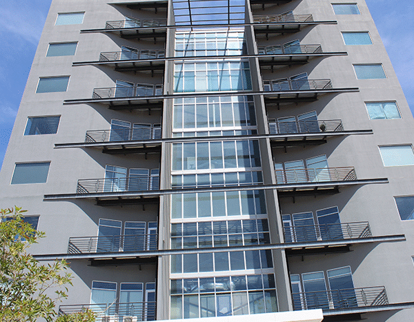 Renta de Oficina en Torre Alpha 3er Piso – Campos Elíseos.