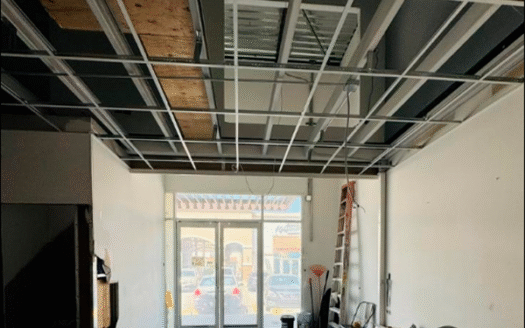 Renta de local en AV. Ejercito Nacional